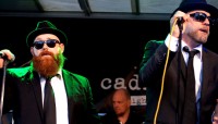 Rhythm `n Blues, Fusion  und Soul bringen die zehn Blues Brothers aus Walsrode mit. sixtyfive caddillac, das ist aber auch Beatles und Frank Zappa. Und es sind eigene Songs, die unter die Haut gehen.